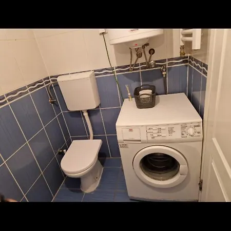 Apartment Stan Na Dan Sara Novi Sad
